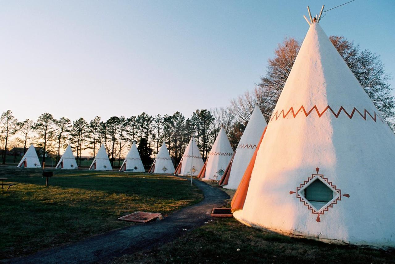 Historic Wigwam Village No 2 Cave City Exteriör bild